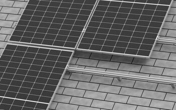 Bilder der PV-Montagesysteme für die Schindel- oder Schiefereindeckung von ALTEC